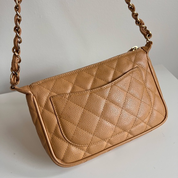 Chanel timeless caviar shoulder bag - Picture 14 of 16